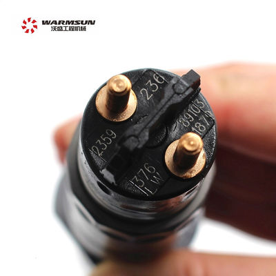A229900009017 4939061 Diesel Engine Fuel Injector Excavator Engine Parts